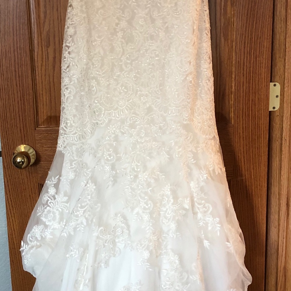 Wedding dress